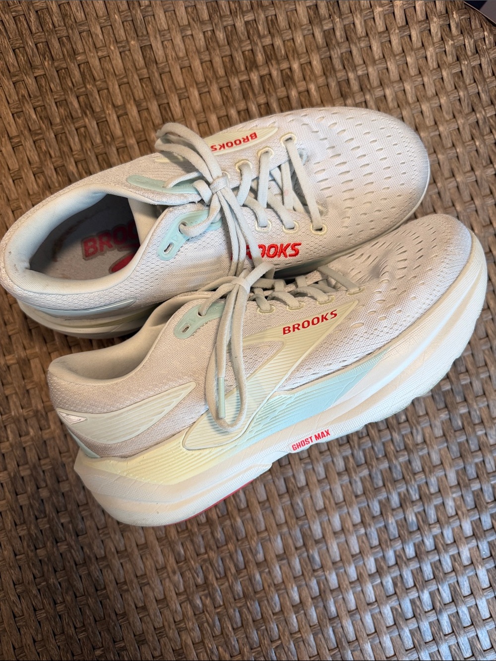 Brooks Women’s Ghost Max Running Shoes - Cream with Pastel Mint